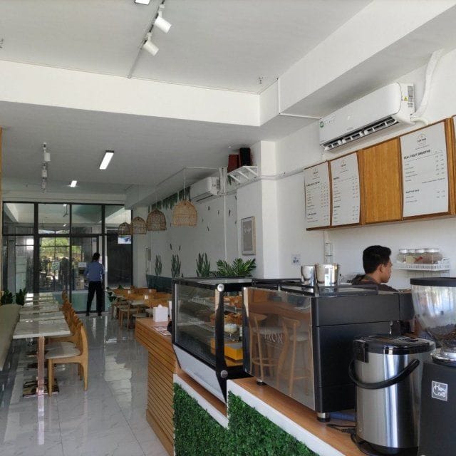 カフェ