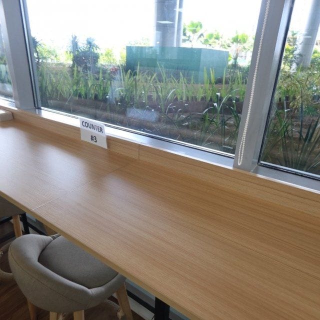 ラウンジ