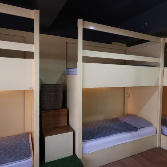 学生寮（6人部屋）