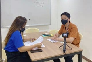 インタビューテストはビデオ撮影