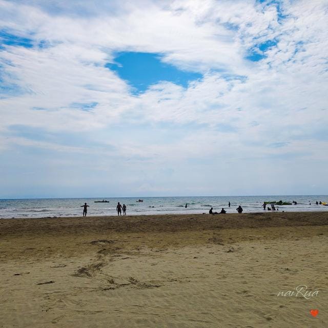 WEEKEND TRIP（ビーチ）