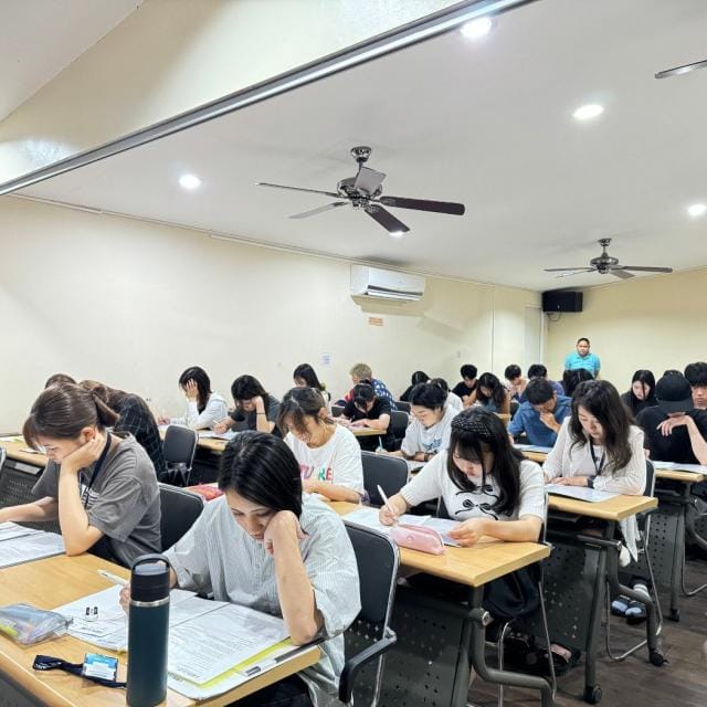 エントランステスト