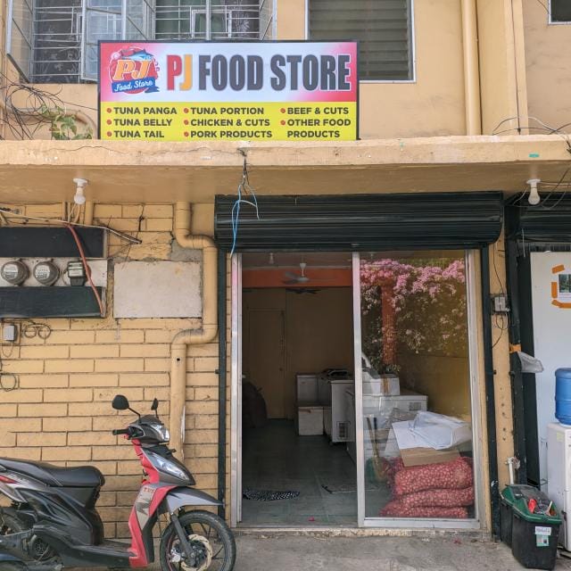 飲食店(Sari Sari shop)（徒歩5分圏内）