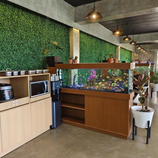 カフェ（AQUA GARDEN）