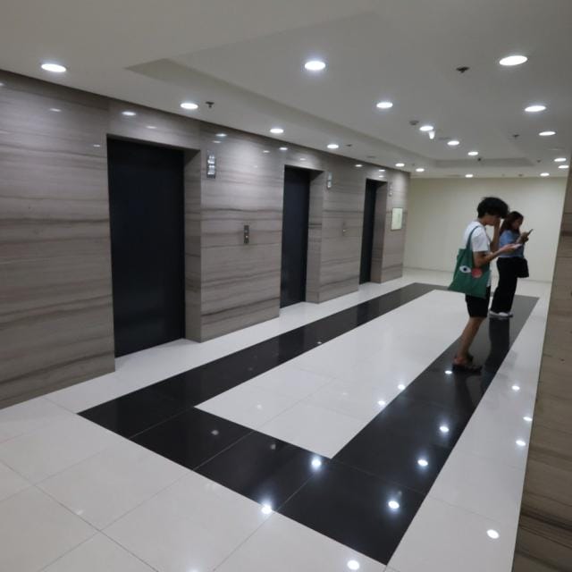 廊下（学校フロア）