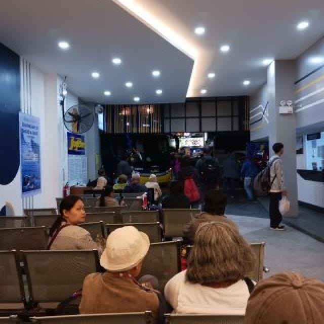 バスターミナル