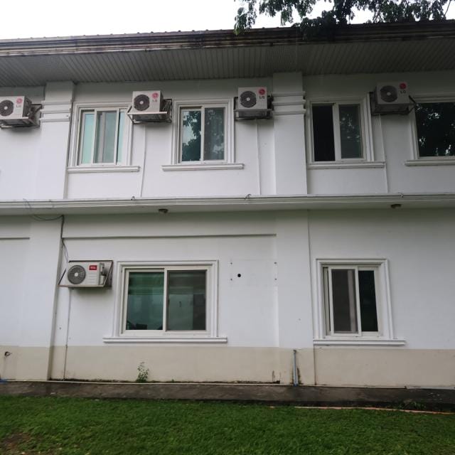 学校外観