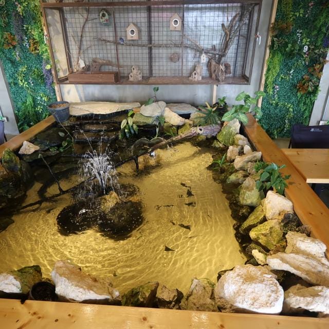 カフェ（AQUA GARDEN）