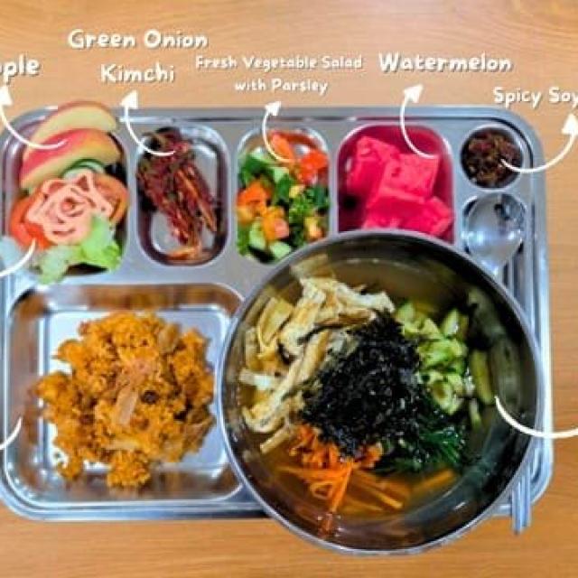 食事（イメージ）