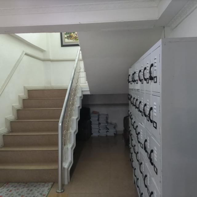 学校内観