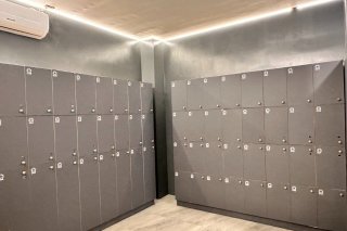 ロッカーで荷物管理が可能