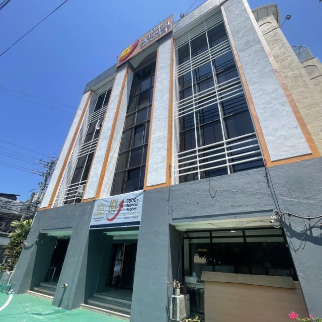 学校外観