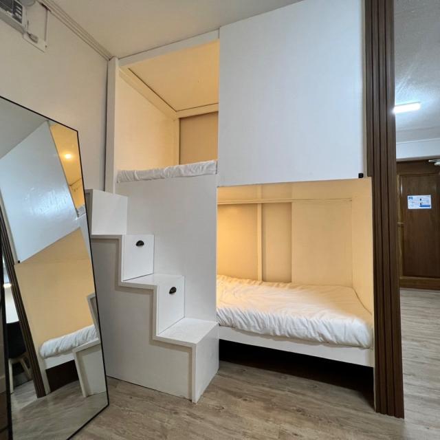 スタジオ4人部屋（男性）