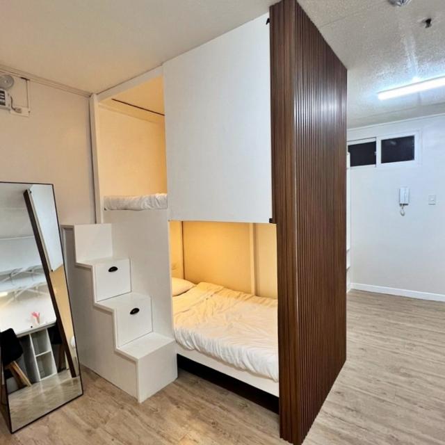 スタジオ4人部屋（男性）