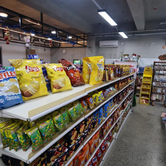 売店（C-Mart）