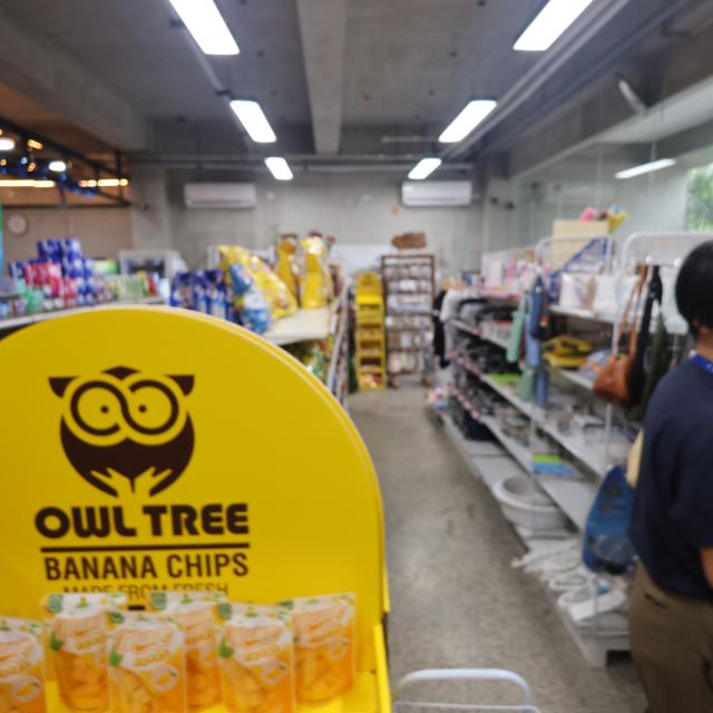 売店（C-Mart）