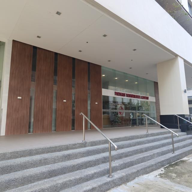 学校外観