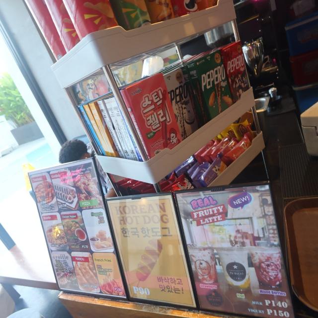 カフェ兼売店