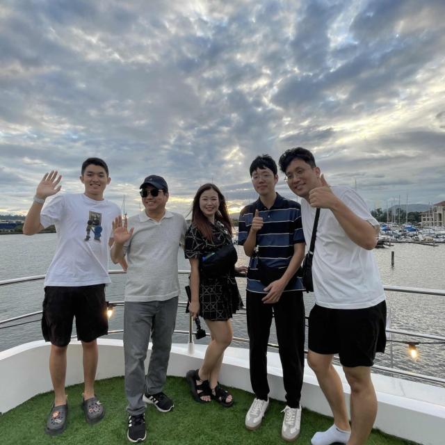 SUBIC YACHT SUNSET TOUR