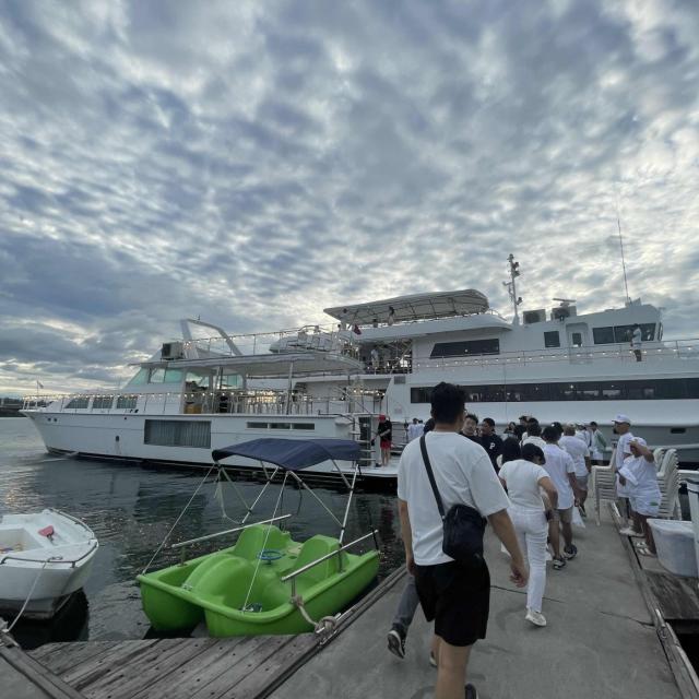 SUBIC YACHT SUNSET TOUR
