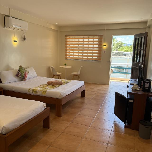 Feliness Hotel / 3-Star Hotel