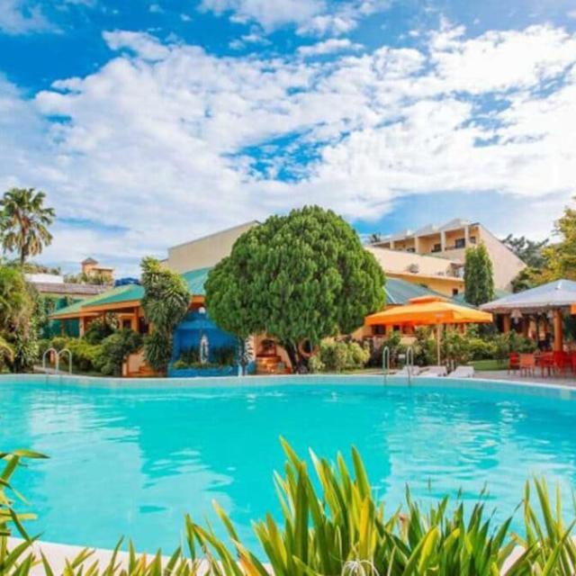 Paradise Garden  / 3-Star Resort