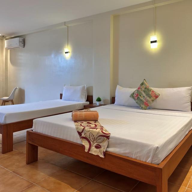 Feliness Hotel / 3-Star Hotel