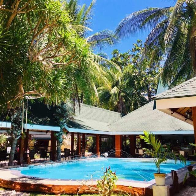 Paradise Garden  / 3-Star Resort