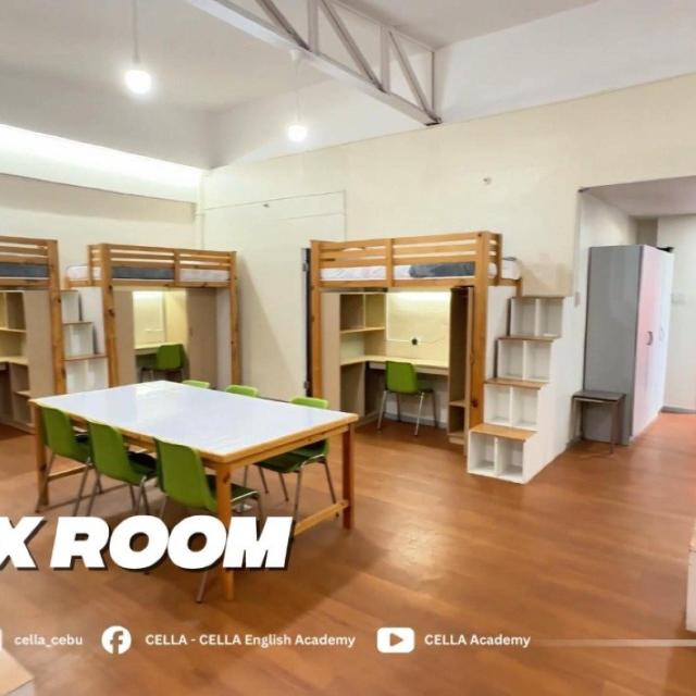 学生寮6人部屋