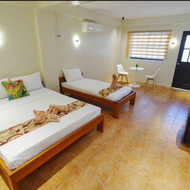 Feliness Hotel / 3-Star Hotel