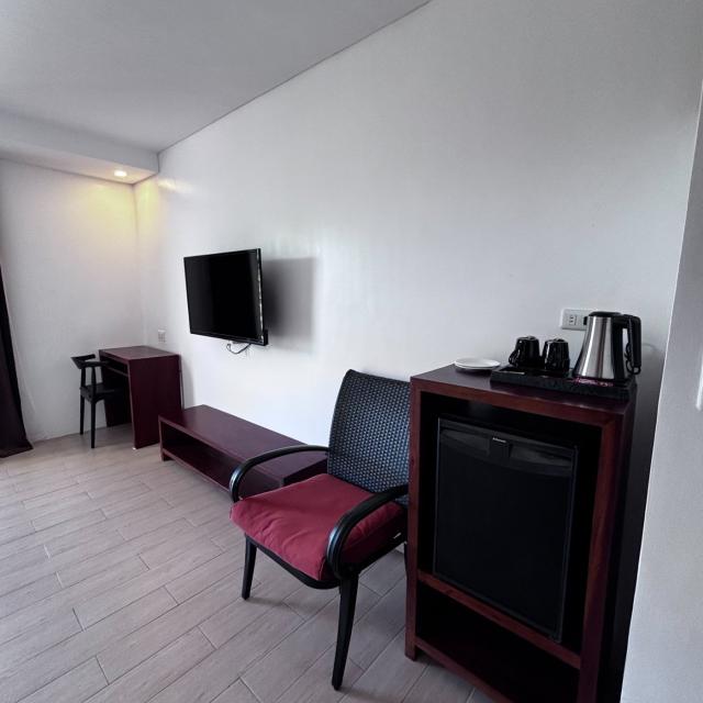 Aira Hotel