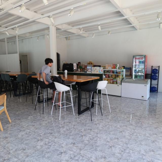 カフェ