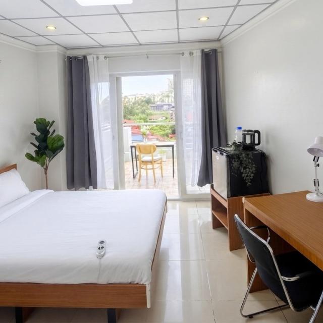 Premium Single Room