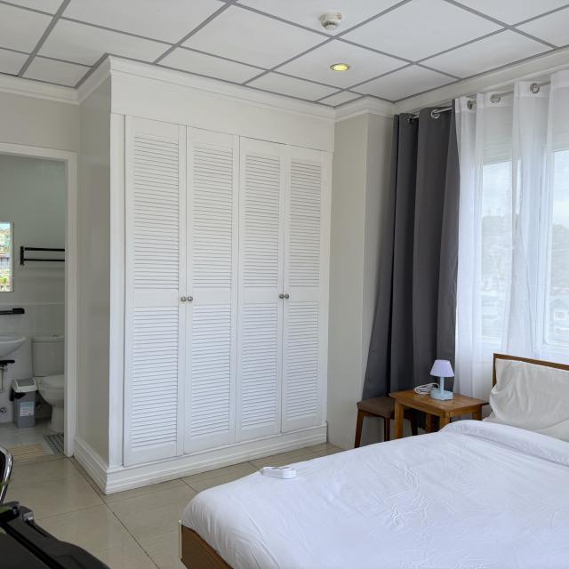 Premium Single Room