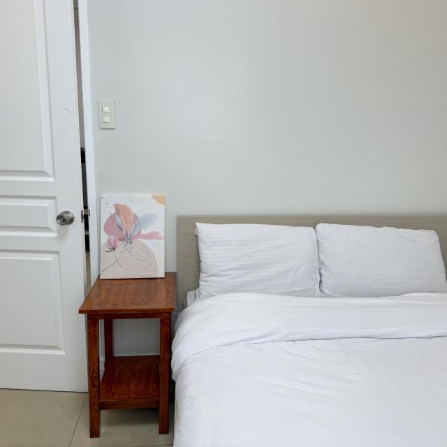 Semi-Single Room