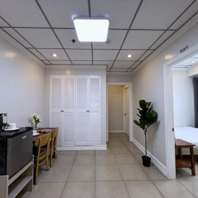 Semi-Single Room