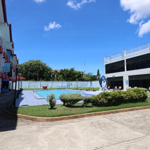 学校外観