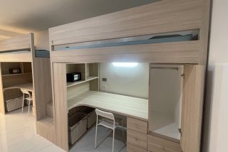 先生と一緒に寮滞在ができる