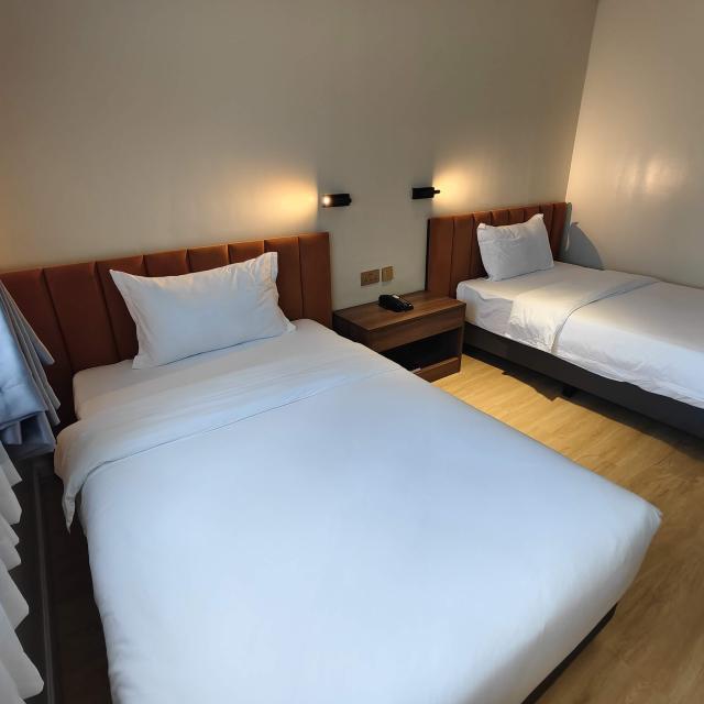 外部ホテル寮（2、3人部屋）