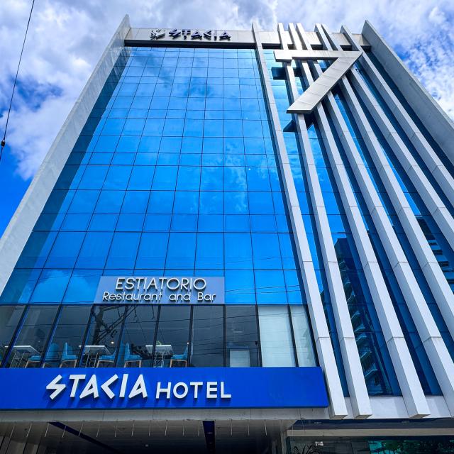 外部寮（Stacia Hotel）ロビー